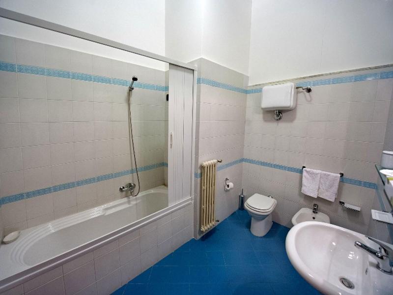 B&B Piazza 300Mila Λέτσε Εξωτερικό φωτογραφία