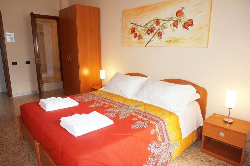 B&B Piazza 300Mila Λέτσε Εξωτερικό φωτογραφία