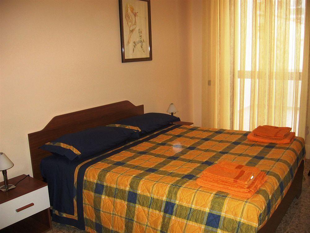 B&B Piazza 300Mila Λέτσε Εξωτερικό φωτογραφία