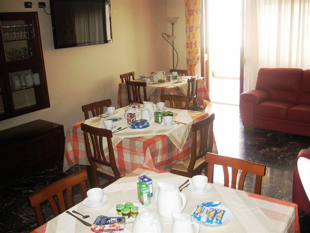 B&B Piazza 300Mila Λέτσε Εξωτερικό φωτογραφία
