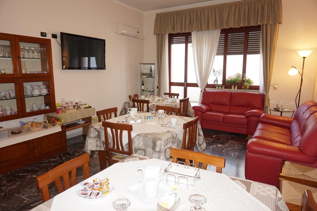 B&B Piazza 300Mila Λέτσε Εξωτερικό φωτογραφία