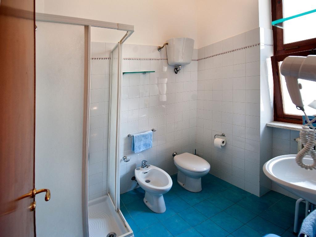 B&B Piazza 300Mila Λέτσε Δωμάτιο φωτογραφία