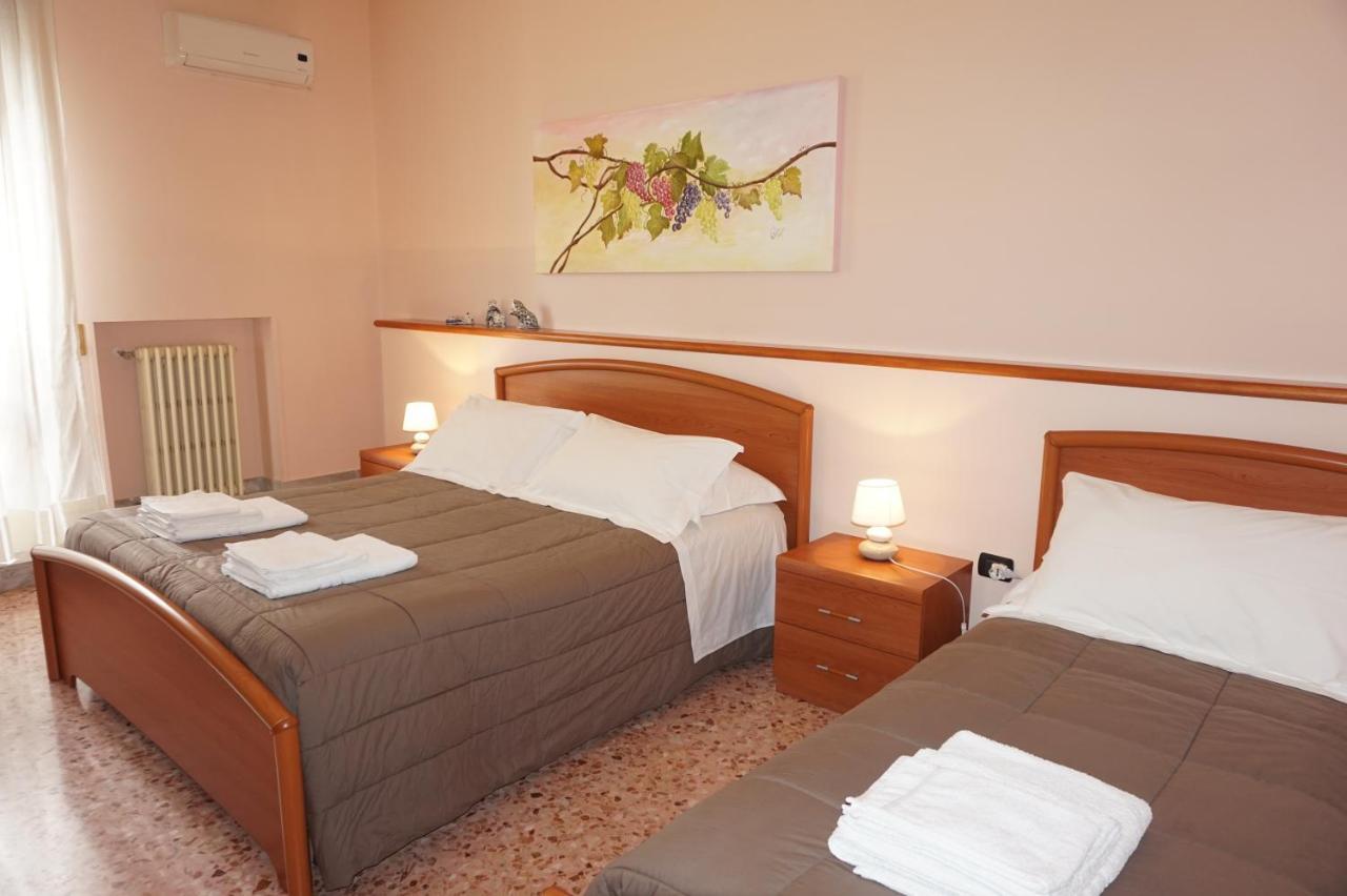 B&B Piazza 300Mila Λέτσε Εξωτερικό φωτογραφία